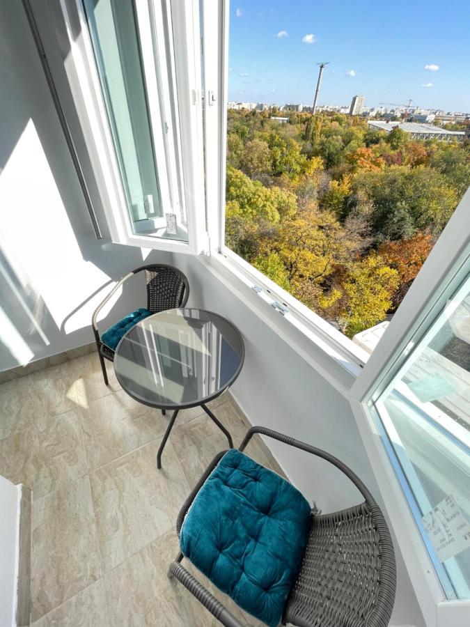 Garsoniera2-studio Oxygen-40mp Nou ! Direct In Plaminul Verde Al Parcului National ! Parcare Privata Doar Cu Rezervare In Limita Locurilor Disponibile ! Proprietate In Regim Hoteliep- Nu Are Bucatarie ! * Bucureşti