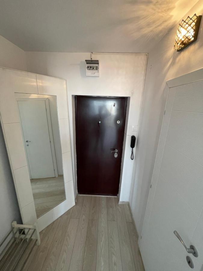 Apartament Garsoniera2-studio Oxygen-40mp Nou ! Direct In Plaminul Verde Al Parcului National ! Parcare Privata Doar Cu Rezervare In Limita Locurilor Disponibile ! Proprietate In Regim Hoteliep- Nu Are Bucatarie ! *