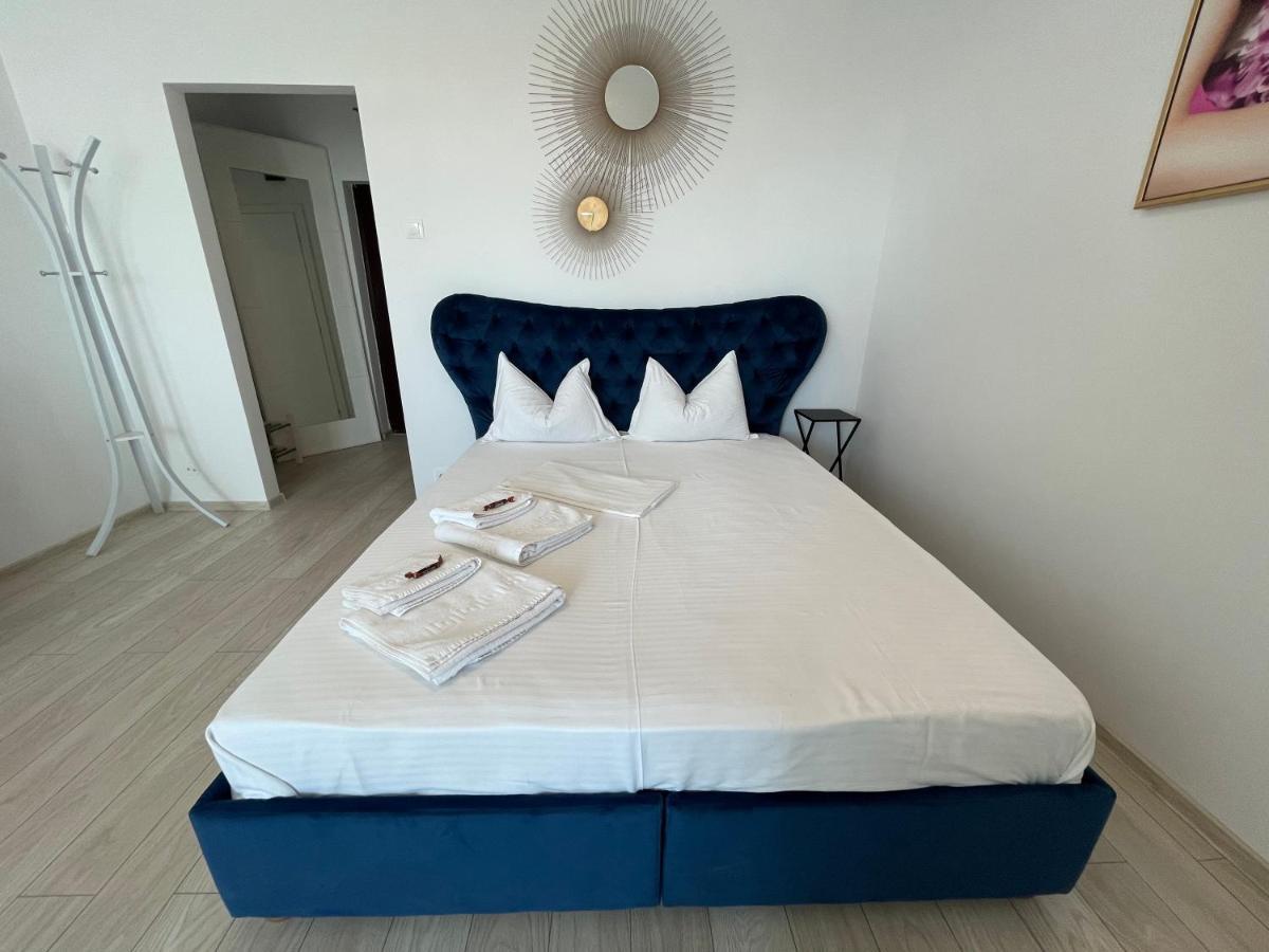 Garsoniera2-studio Oxygen-40mp Nou ! Direct In Plaminul Verde Al Parcului National ! Parcare Privata Doar Cu Rezervare In Limita Locurilor Disponibile ! Proprietate In Regim Hoteliep- Nu Are Bucatarie !
